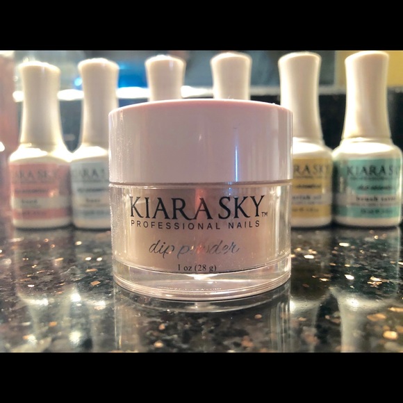 Kiara Sky Essentials and Dip Powder - Picture 2 of 8